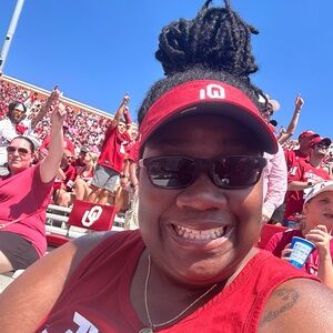 Meet your Posher, Shay